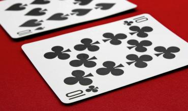 Hvornår skal man splitte 10’ere i Blackjack?